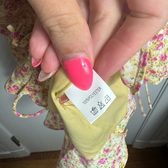 Hello Molly Floral Mini Dress - Picture 15 of 16